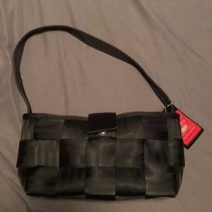 Harvey’s Seatbelt Purse.